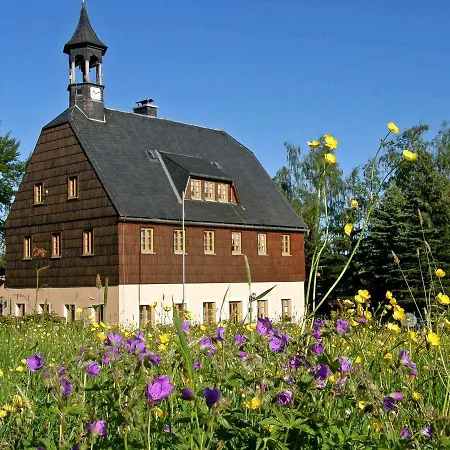 In Neuwernsdorf Erz 1080 *